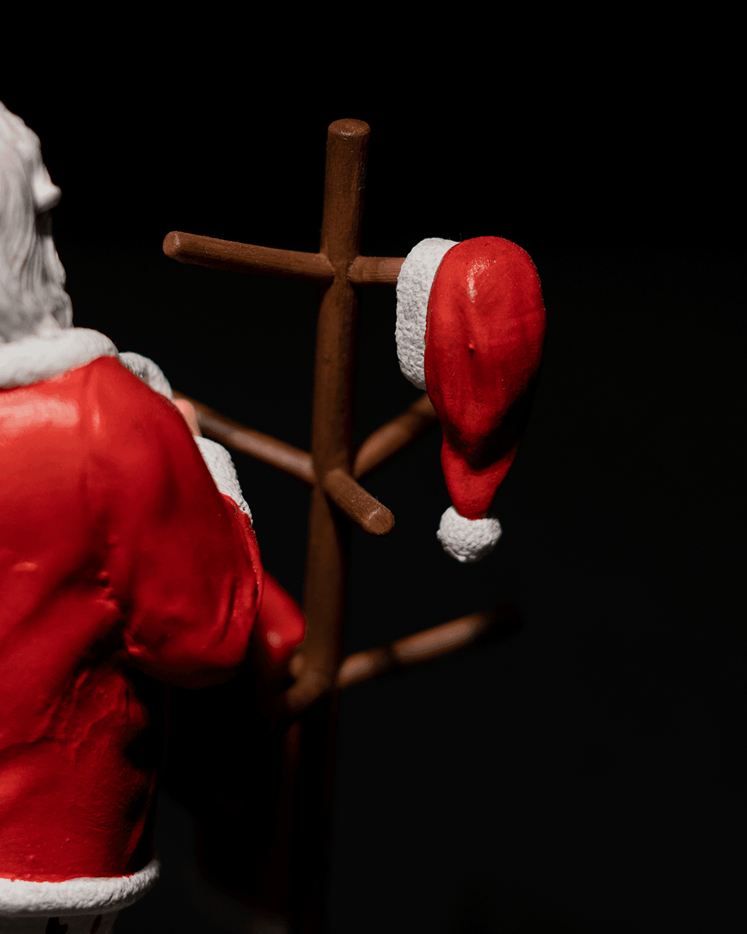 Resin Santa Claus Getting Ready